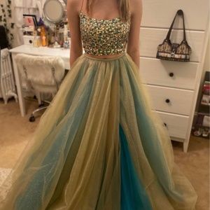 Sherri Hill Prom dress Size 0 NWT
